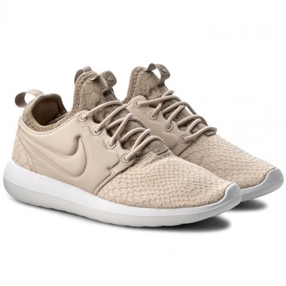 Nike Oatmeal/Khaki-White Snakeskin Nike Roshe 881188-100